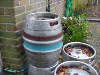 Metal kegs